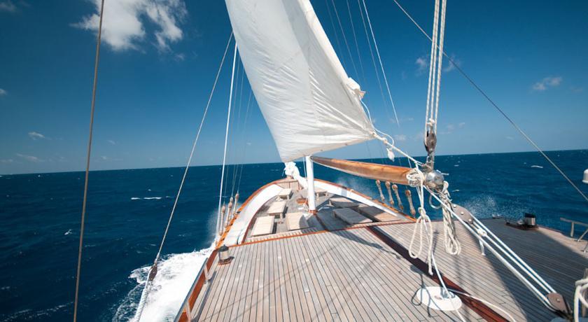 foredeck underway.jpg