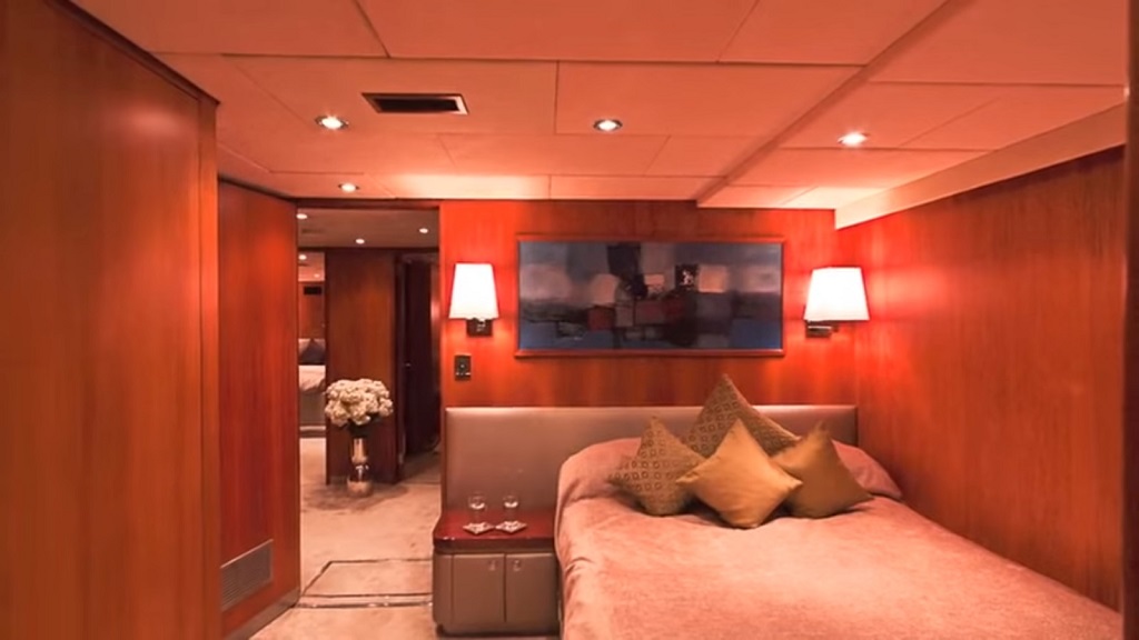 larg double cabin.jpg
