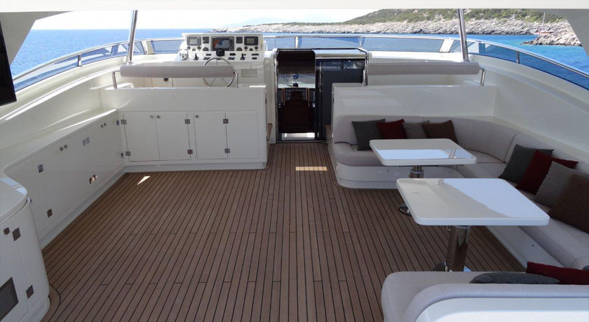large decks-dream-voyager.jpg