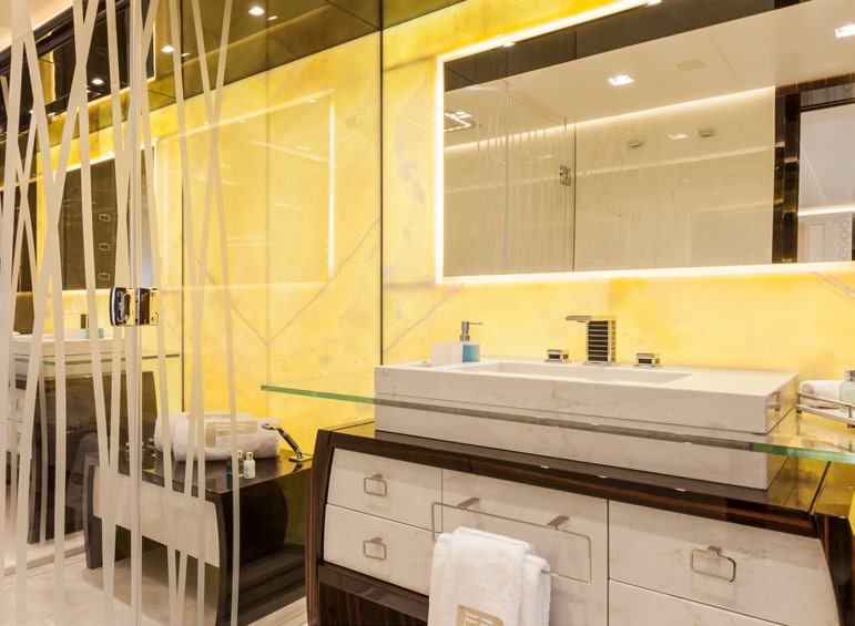 master ensuite.png