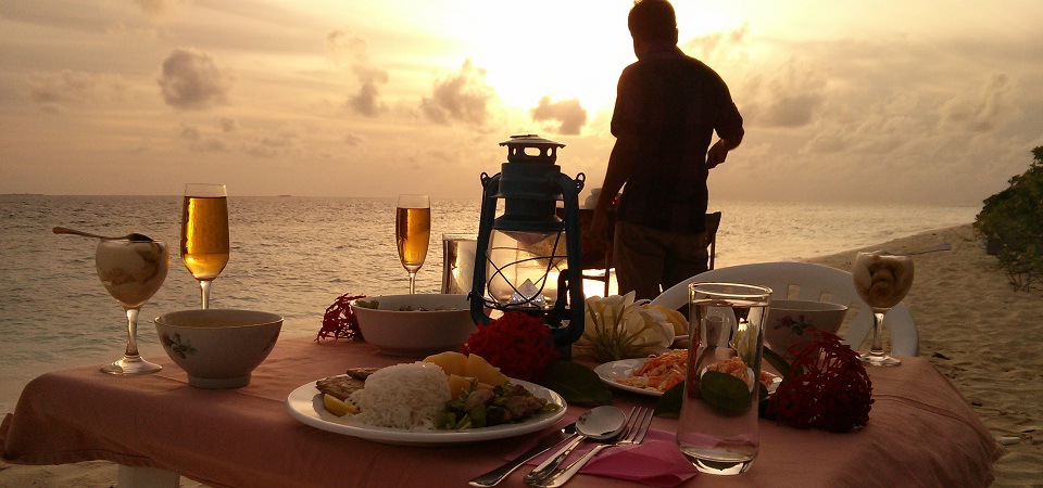 meals on the beach.jpg