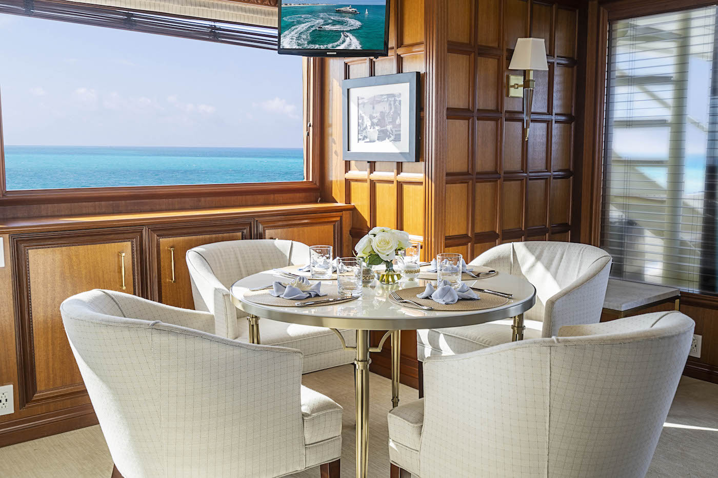 saloon dining set up.jpg