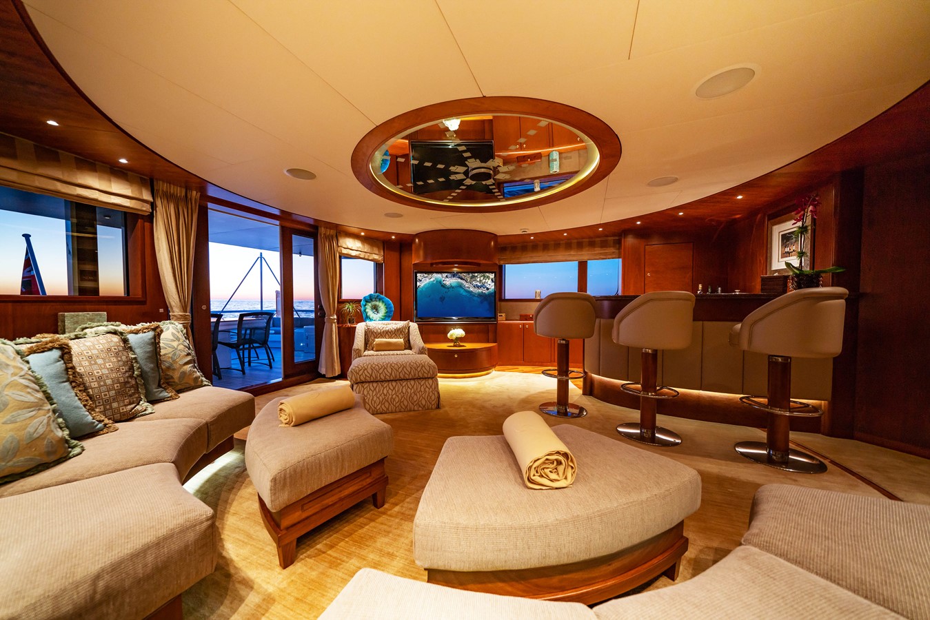 sky lounge.jpg