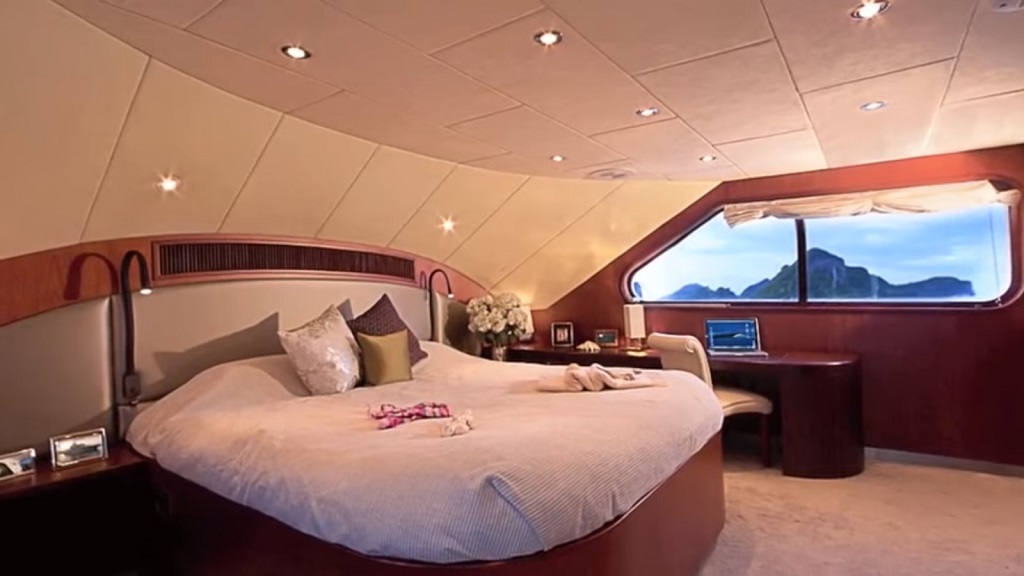 vast cabins.jpg