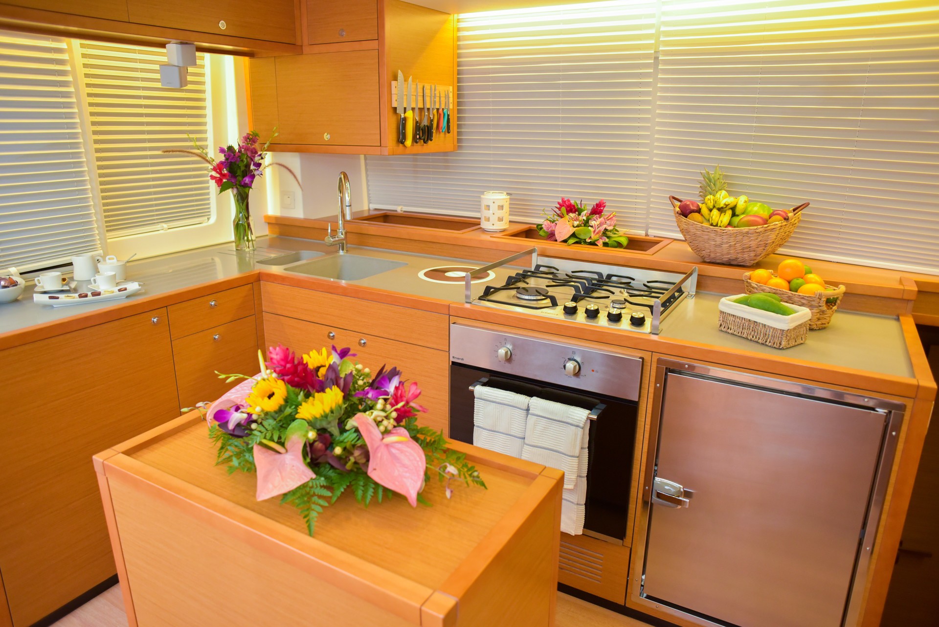 [15m-Yacht-LOTUS]-9557-101.jpg