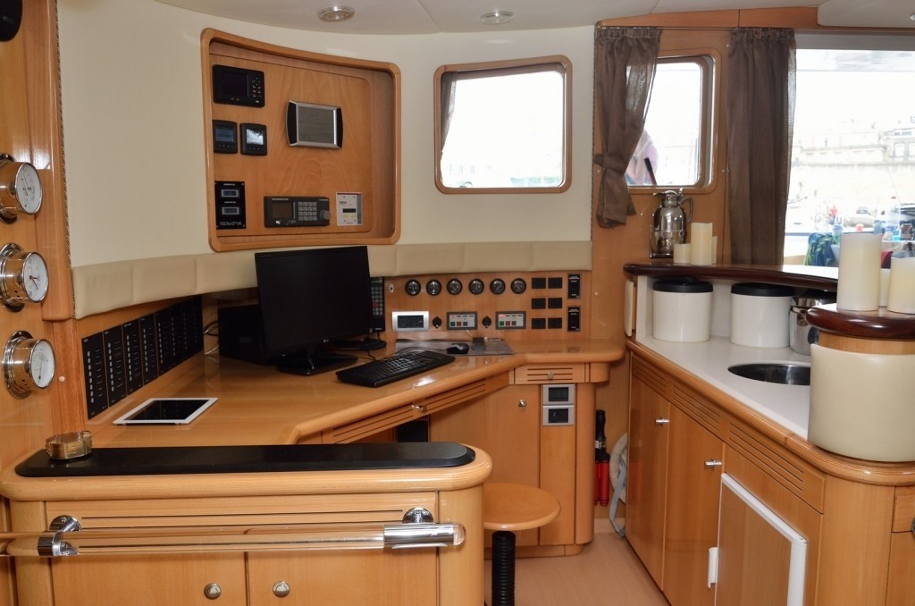 [20m-Yacht-SAGITTARIUS]-9521-112.jpg