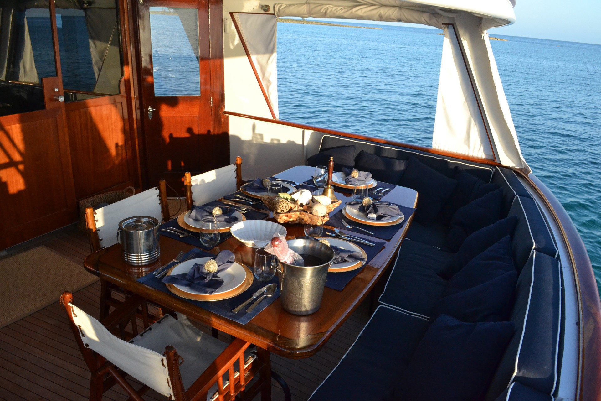 [21m-Yacht-BONAPARTE]-9373-23.jpg
