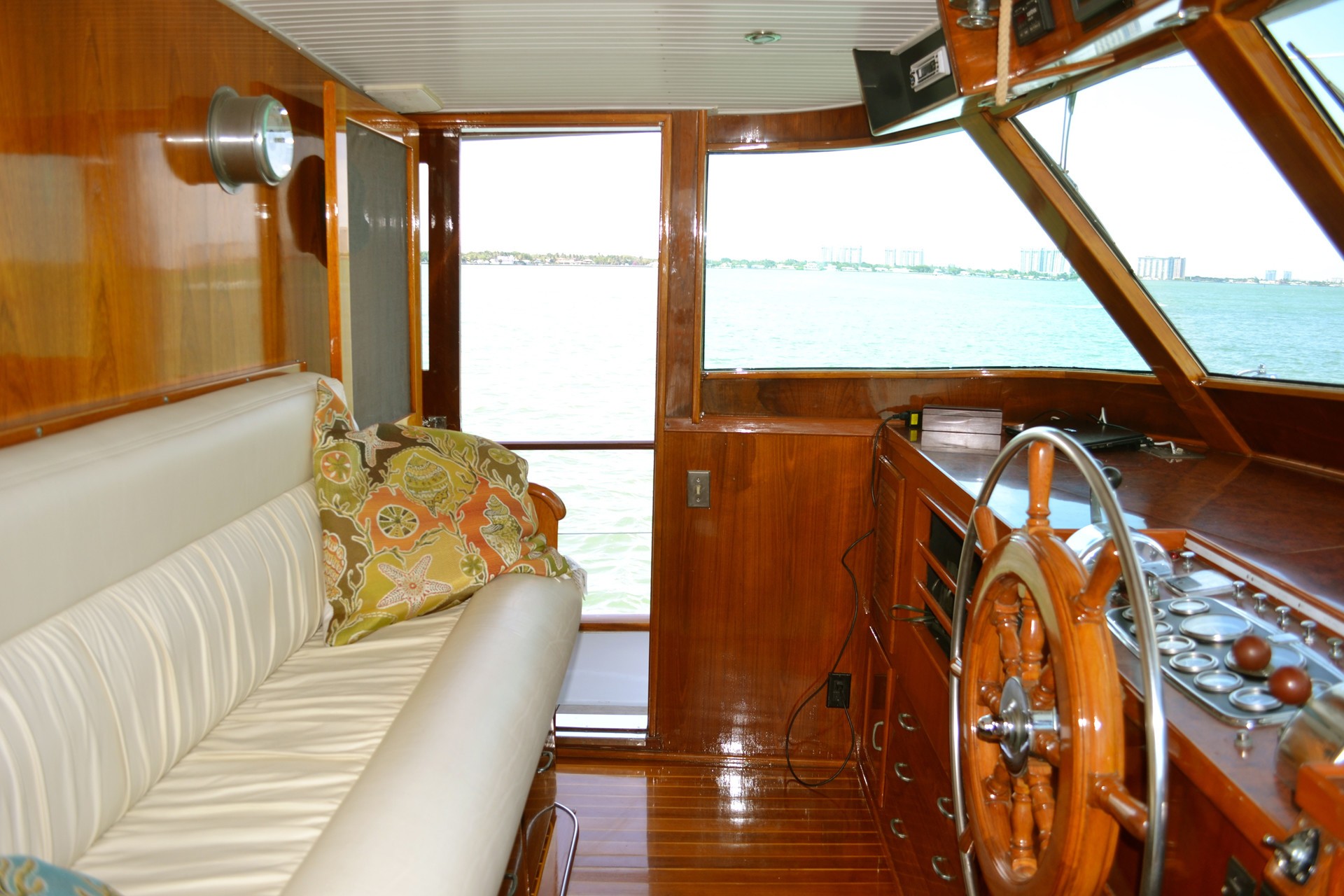 [21m-Yacht-BONAPARTE]-9373-55.jpg