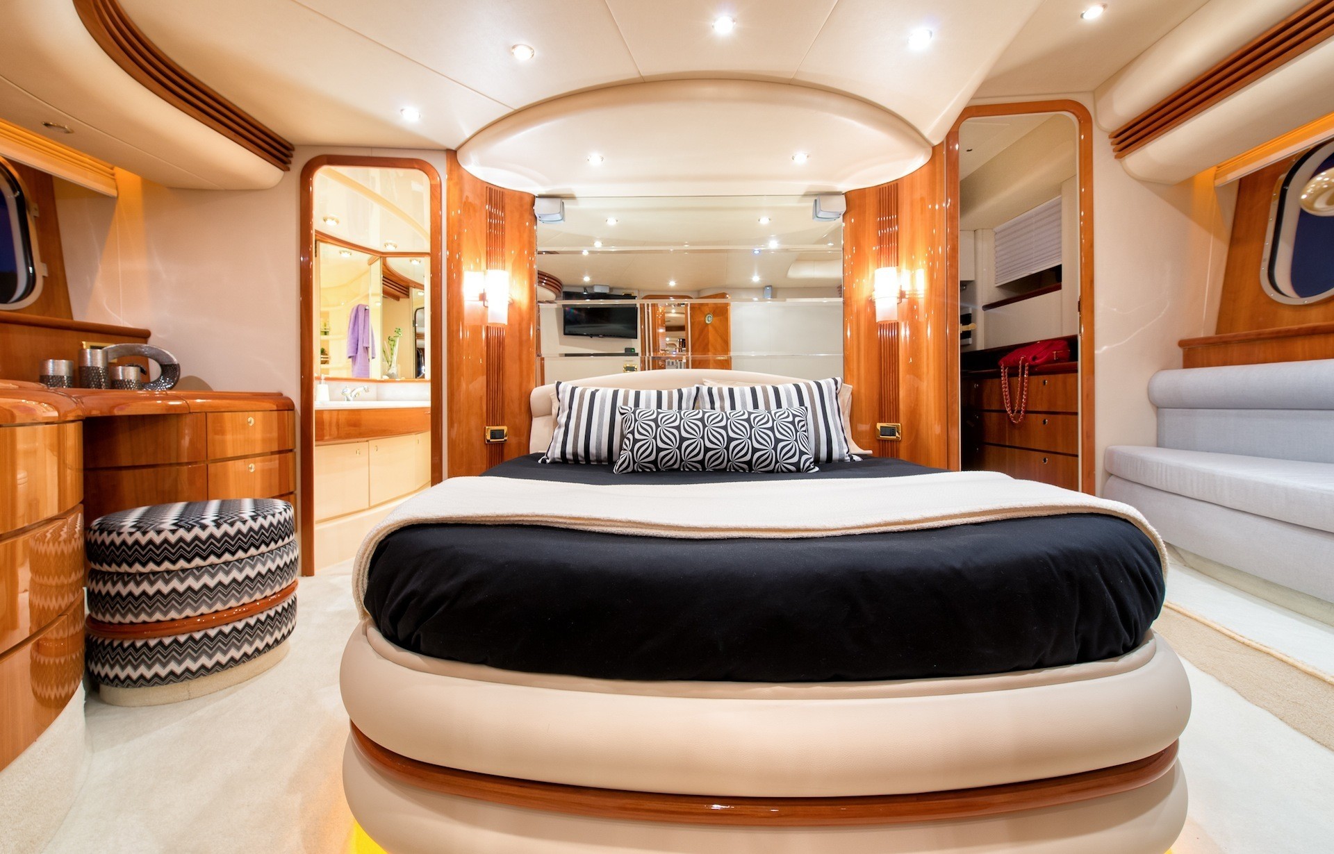[21m-Yacht-MANU]-9612-27.jpg