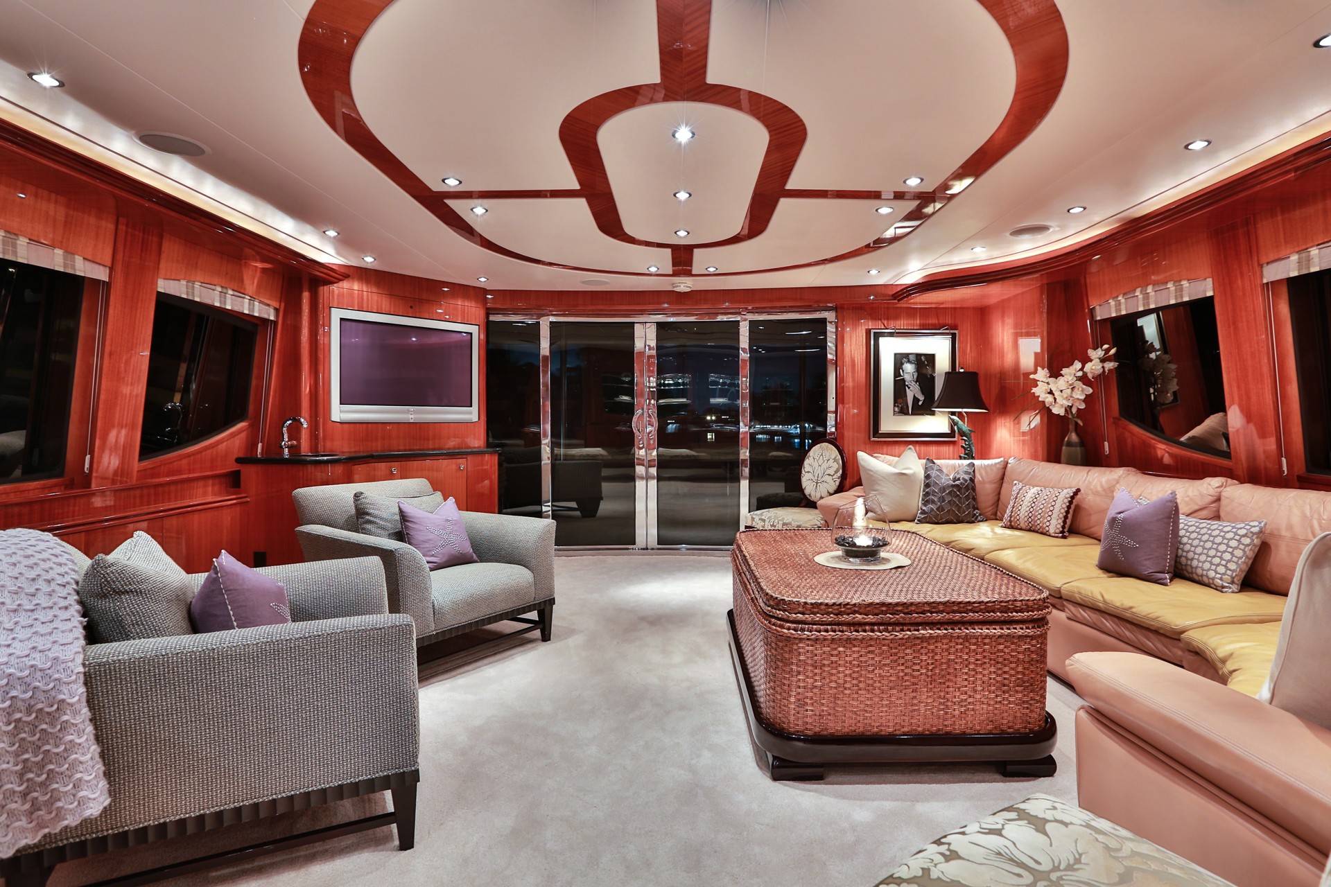 [24m-Yacht-NO-COMPLAINTS]-9385-128.jpg
