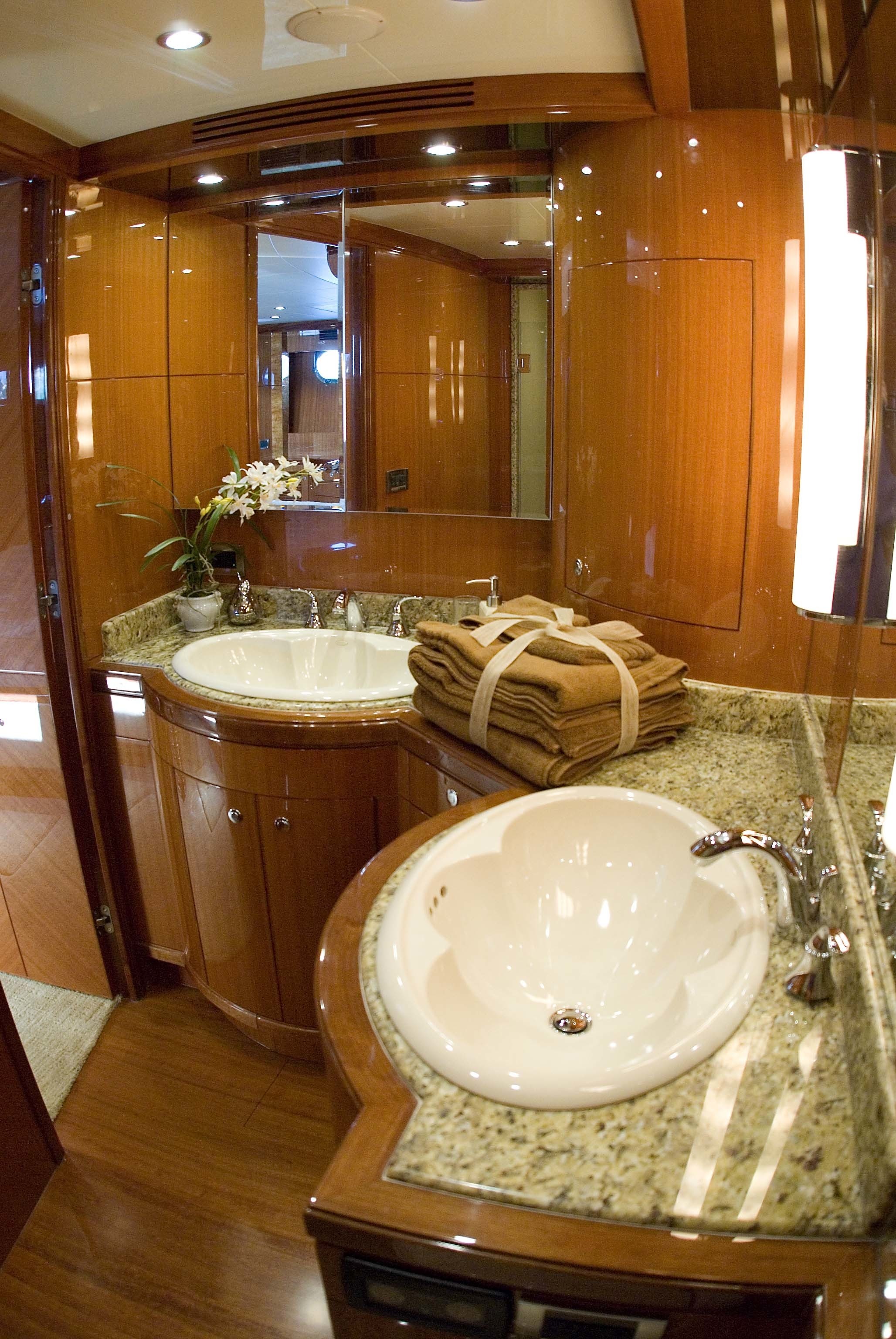 [24m-Yacht-THE-PEARL]-9536-24.jpg