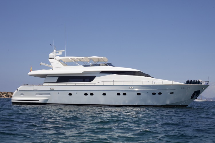 [25m-Yacht-GOTA]-9960-12.jpg