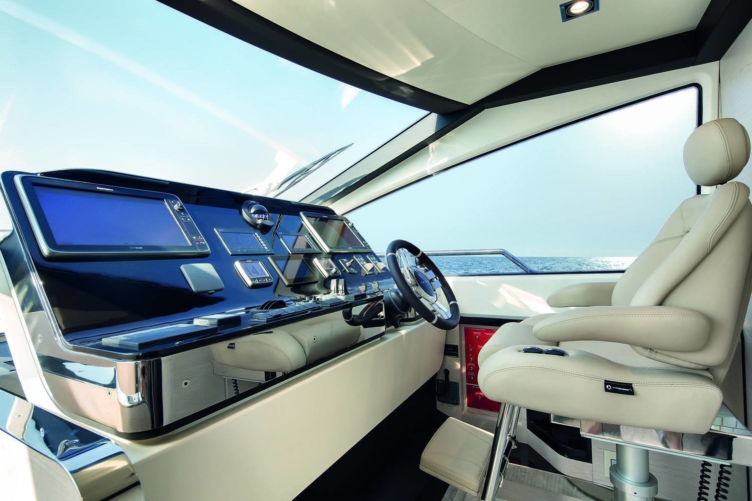 [25m-Yacht-NORTH-STAR]-9274-27.jpg