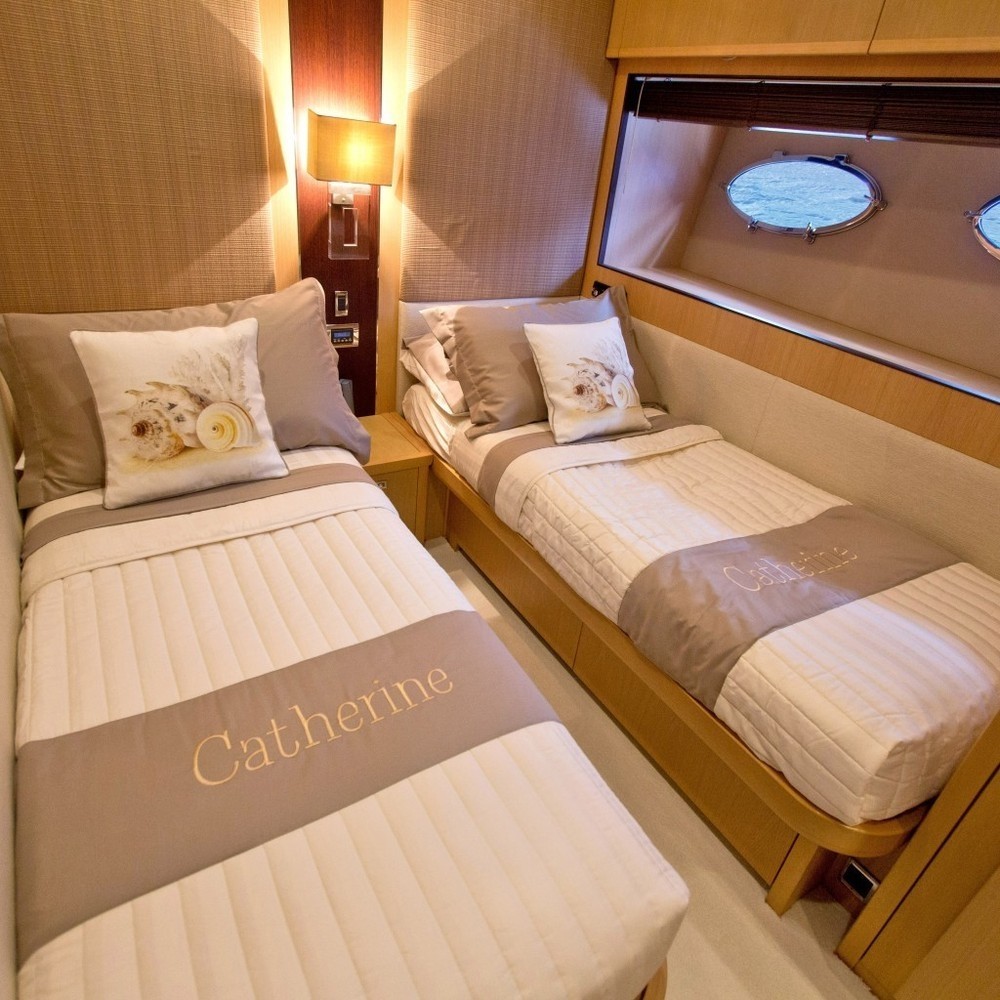 [26m-Yacht-CATHERINE]-9197-153.jpg