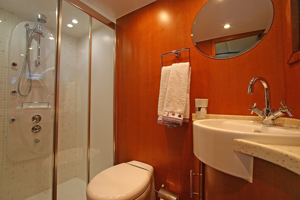 [26m-Yacht-TANGO-CHARLIE]-9588-133.jpg