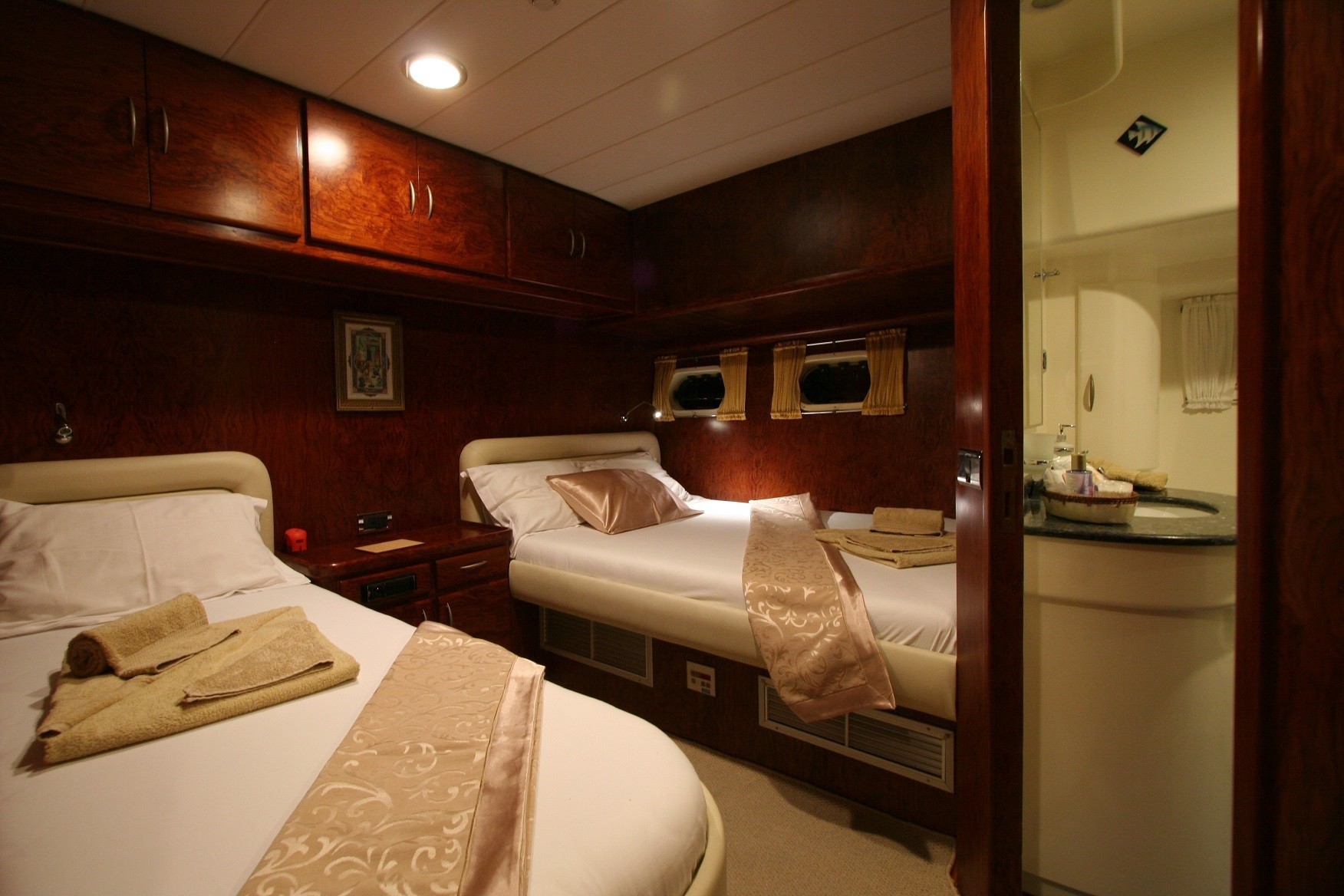 [27m-Yacht-EUPHORIA]-9830-134.jpg