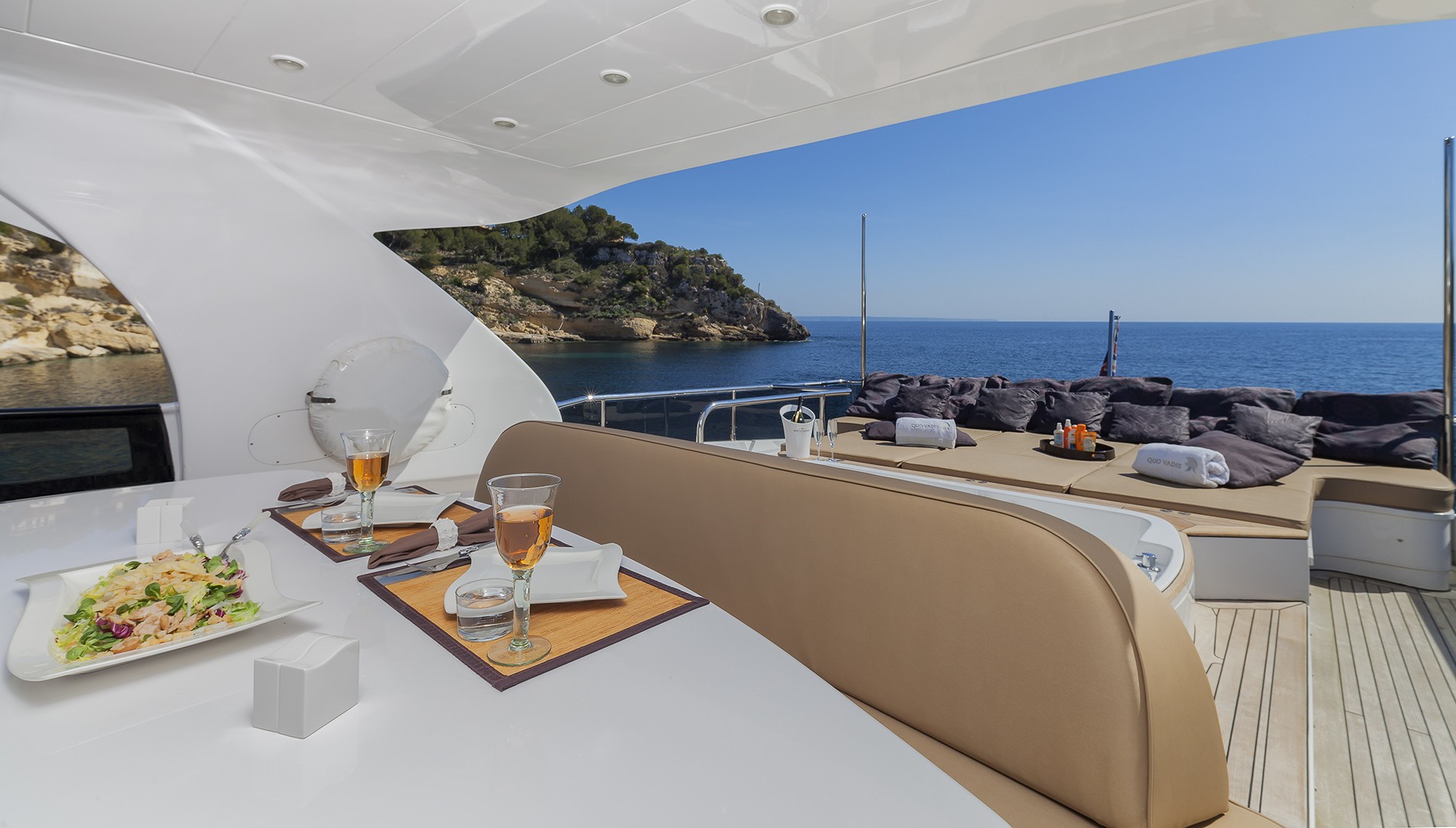[27m-Yacht-QUO-VADIS]-9785-27.jpg