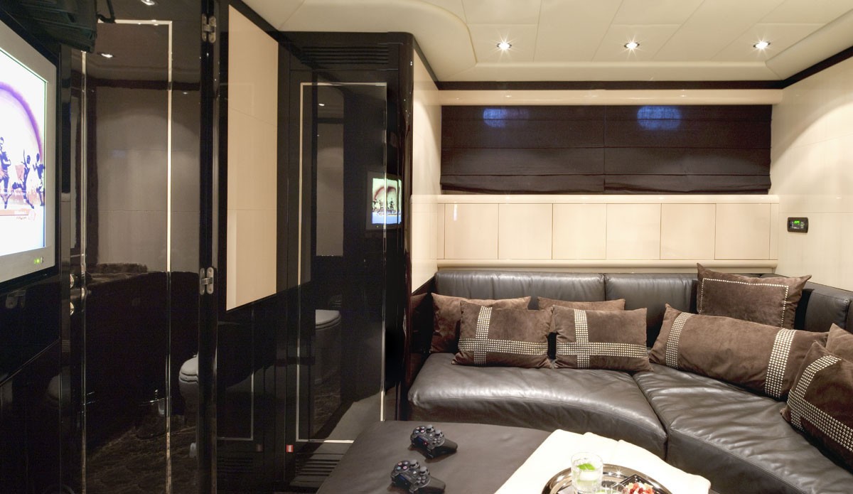 [28m-Yacht-ENZO]-9454-105.jpg