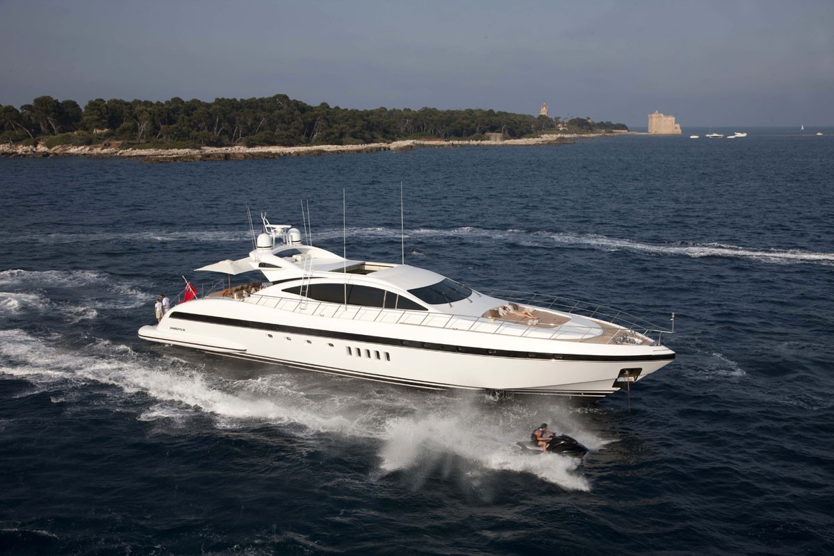 [28m-Yacht-ENZO]-9454-173.jpg