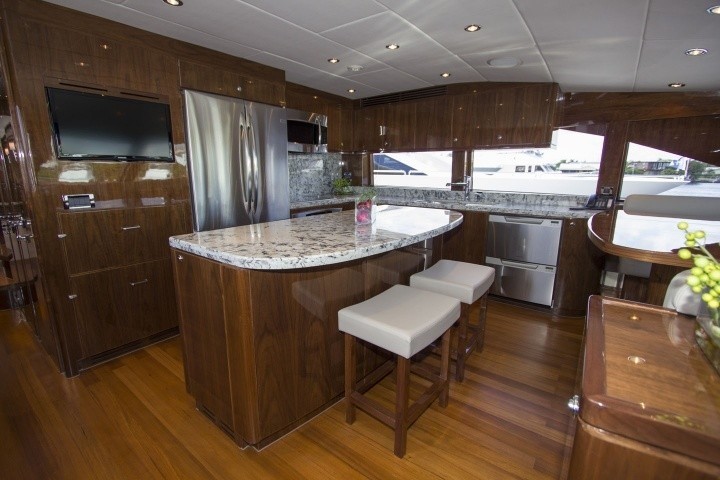 [31m-Yacht-CARBON-COPY]-9211-105.jpg