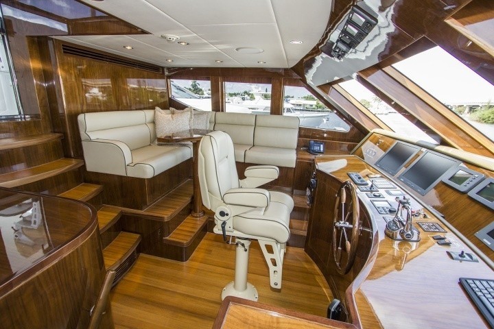 [31m-Yacht-CARBON-COPY]-9211-129.jpg