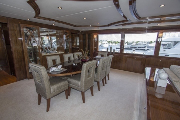 [31m-Yacht-CARBON-COPY]-9211-14.jpg