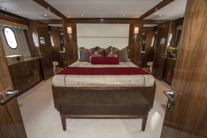 [31m-Yacht-CARBON-COPY]-9211-186.jpg