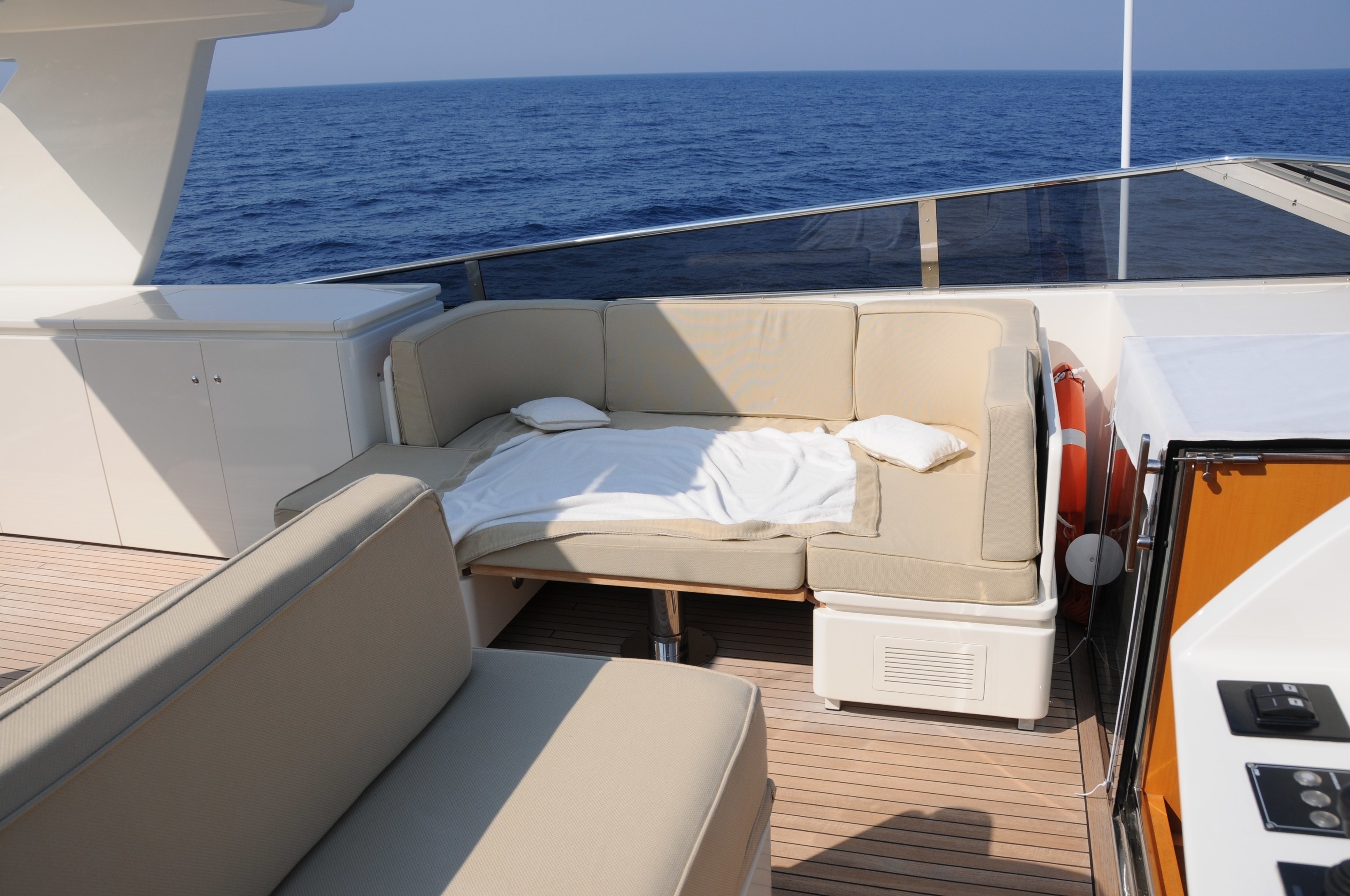 [32m-Yacht-CAPPUCCINO]-9564-111.jpg