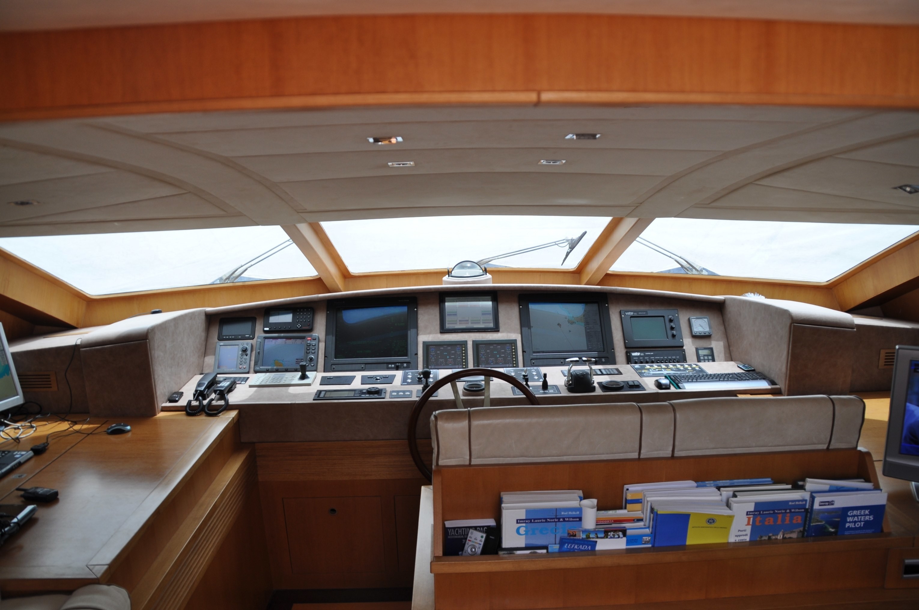 [32m-Yacht-CAPPUCCINO]-9564-123.jpg