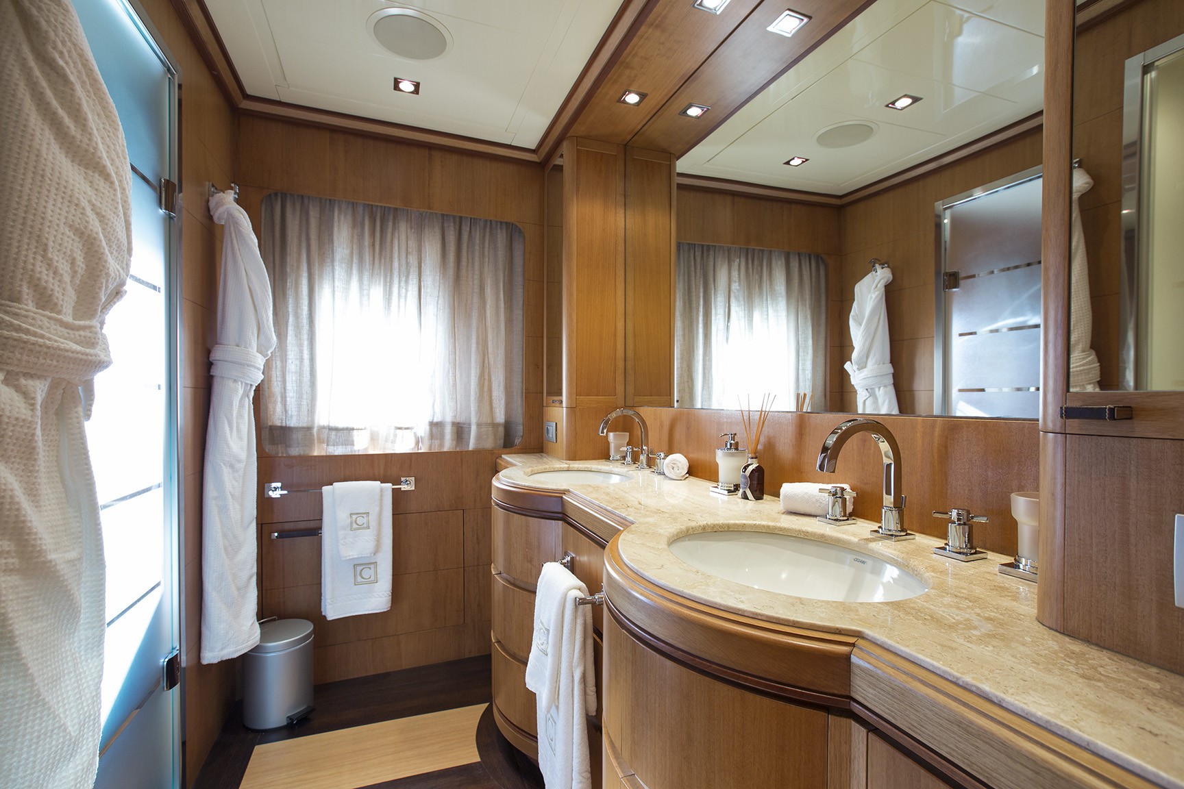 [32m-Yacht-CAPPUCCINO]-9564-50.jpg