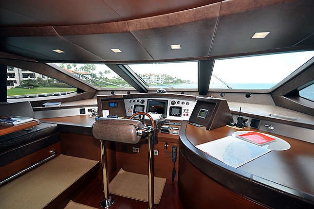 [32m-Yacht-LADY-CAROLE]-9817-19.jpg