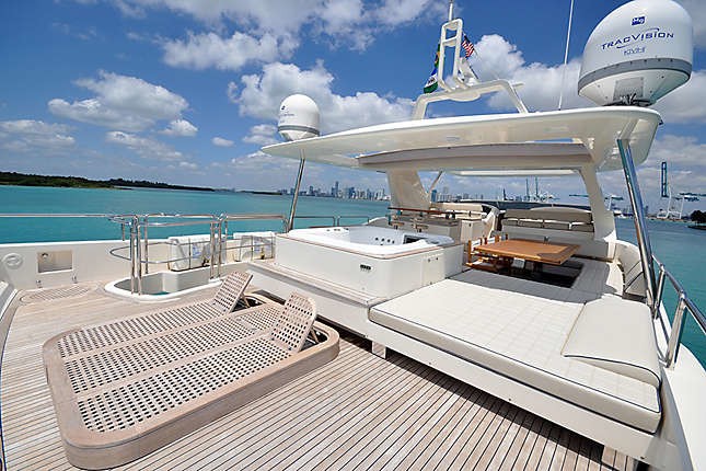 [32m-Yacht-LADY-CAROLE]-9817-66.jpg