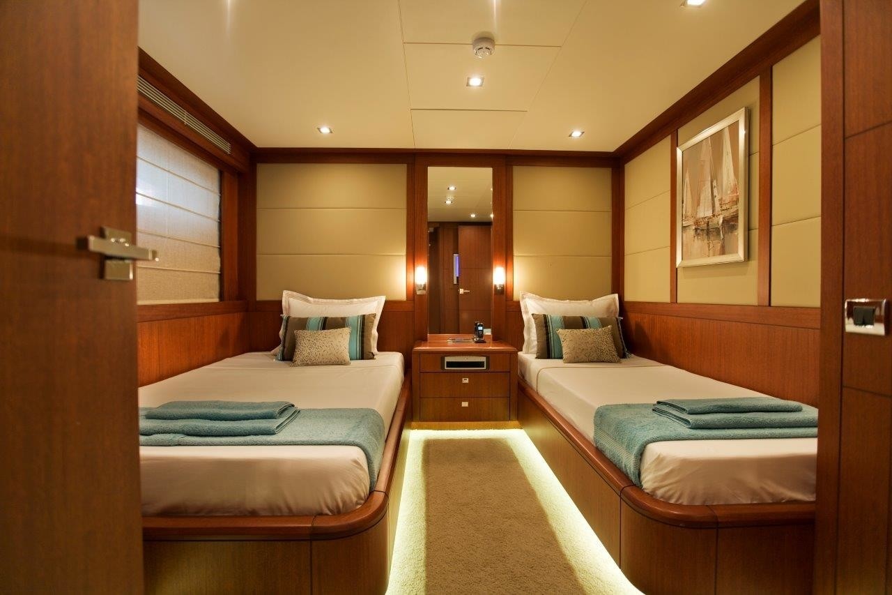 [33m-Yacht-SUNKISS]-9508-26.jpg