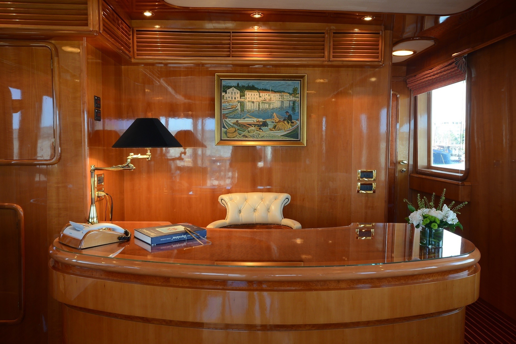 [34m-Yacht-CAMELLIA]-9329-177.jpg