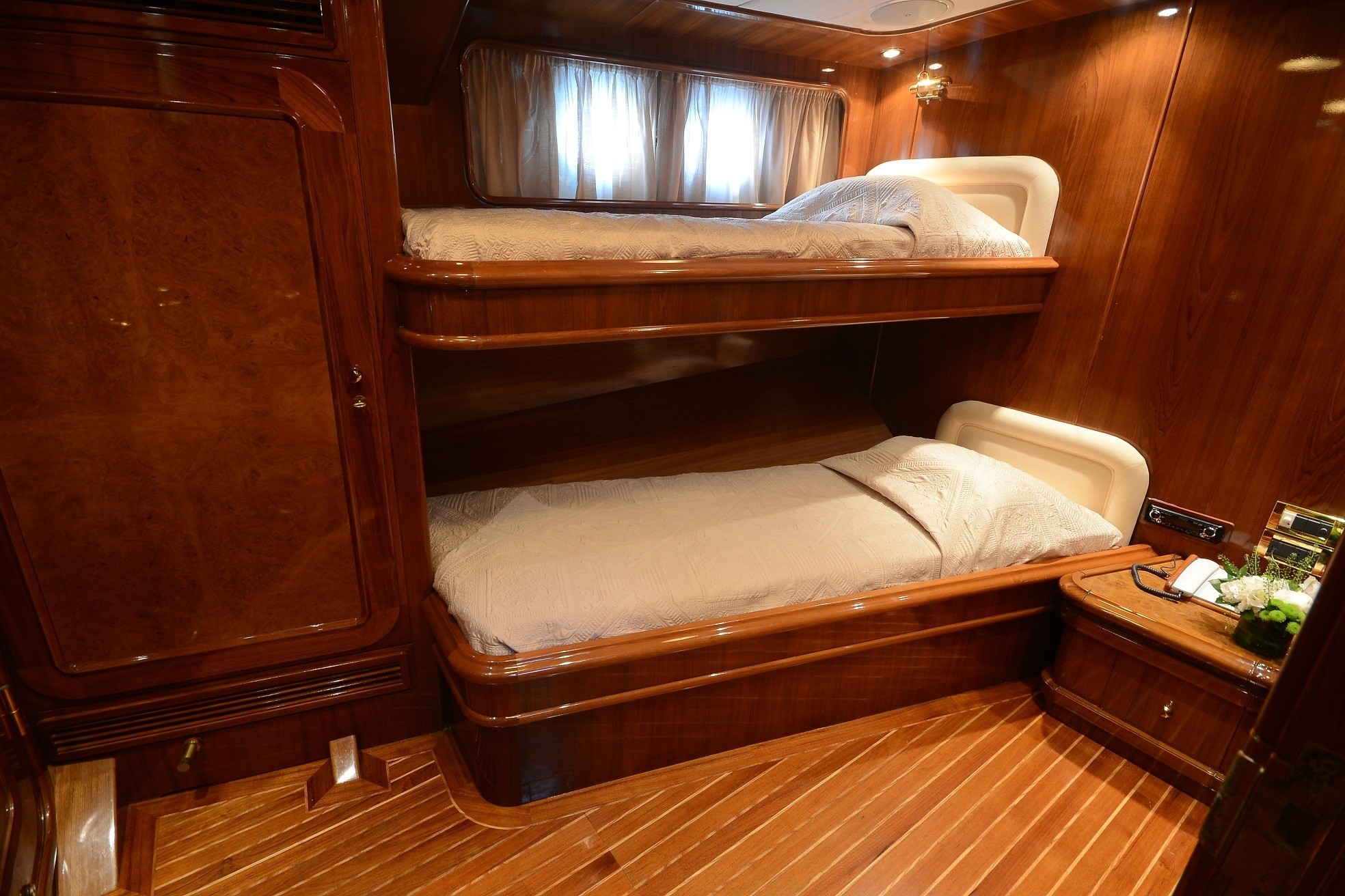 [34m-Yacht-CAMELLIA]-9329-50.jpg