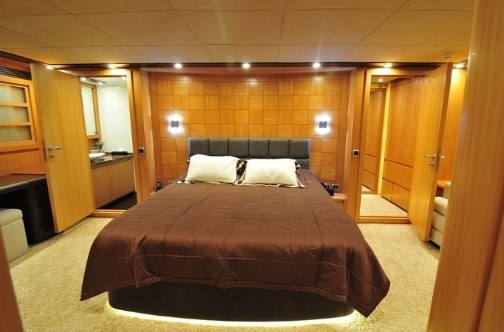 [34m-Yacht-TUTKU]-9226-27.jpg