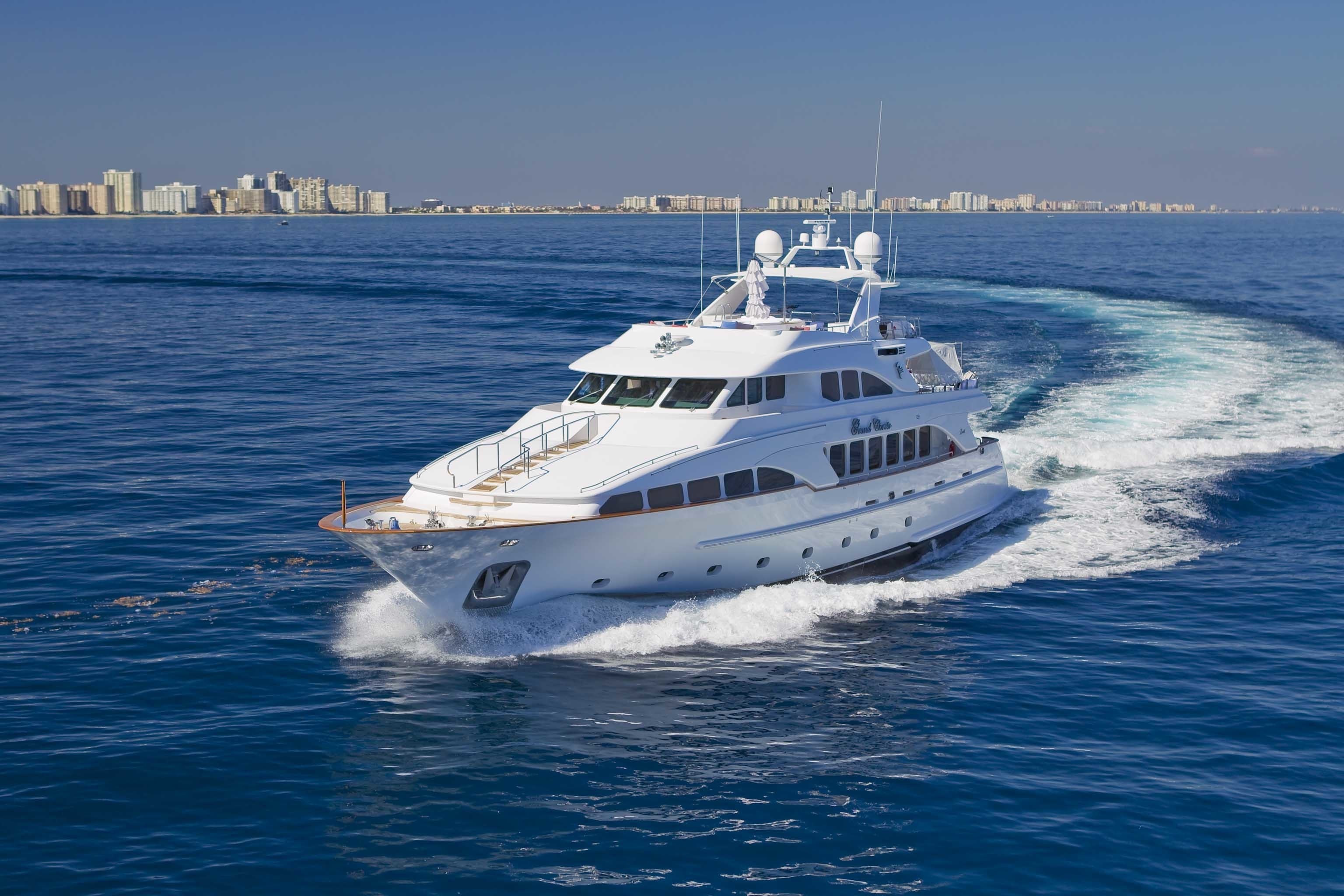 [35m-Yacht-CAMARINA-ROYALE]-9443-116.jpg