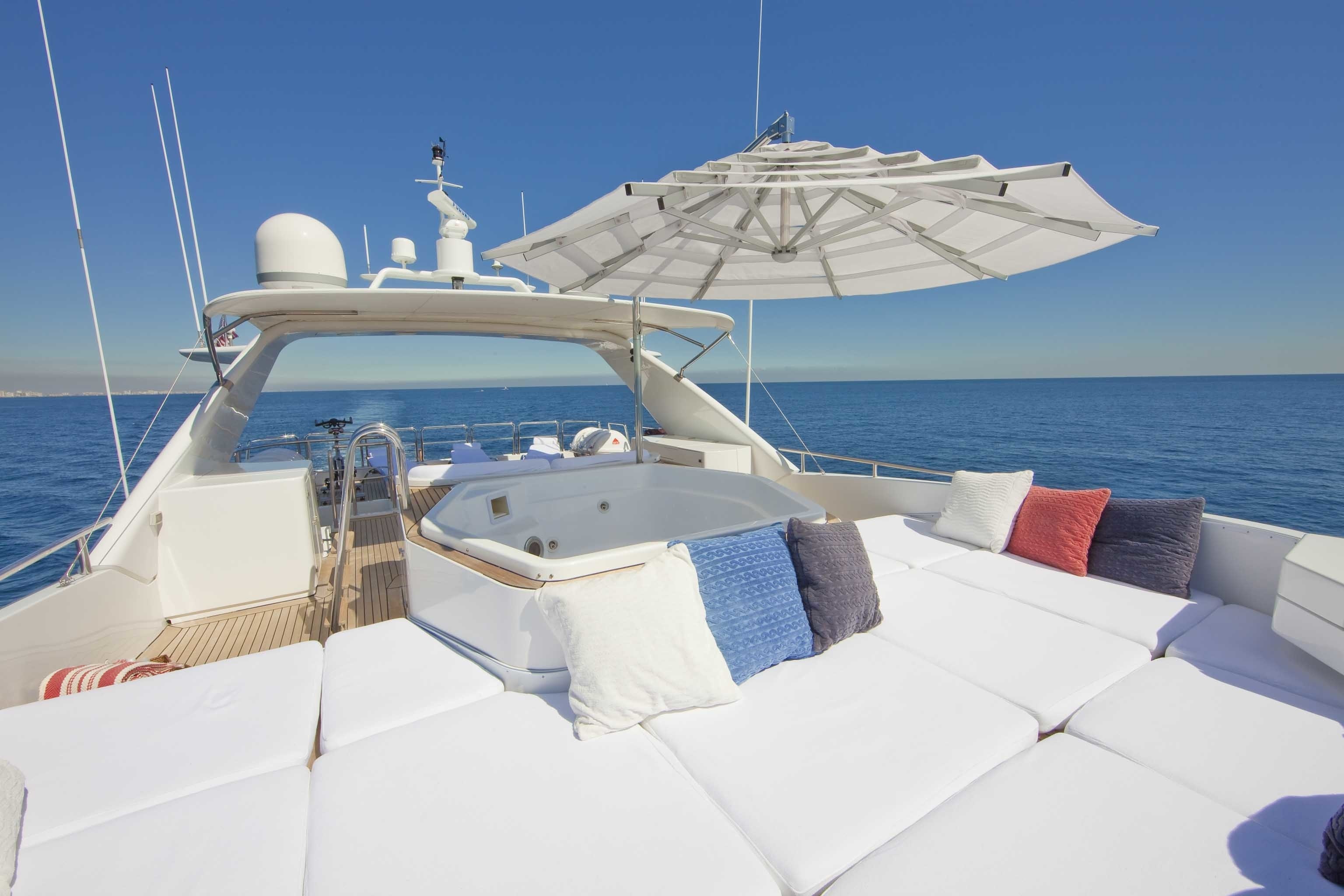[35m-Yacht-CAMARINA-ROYALE]-9443-55.jpg