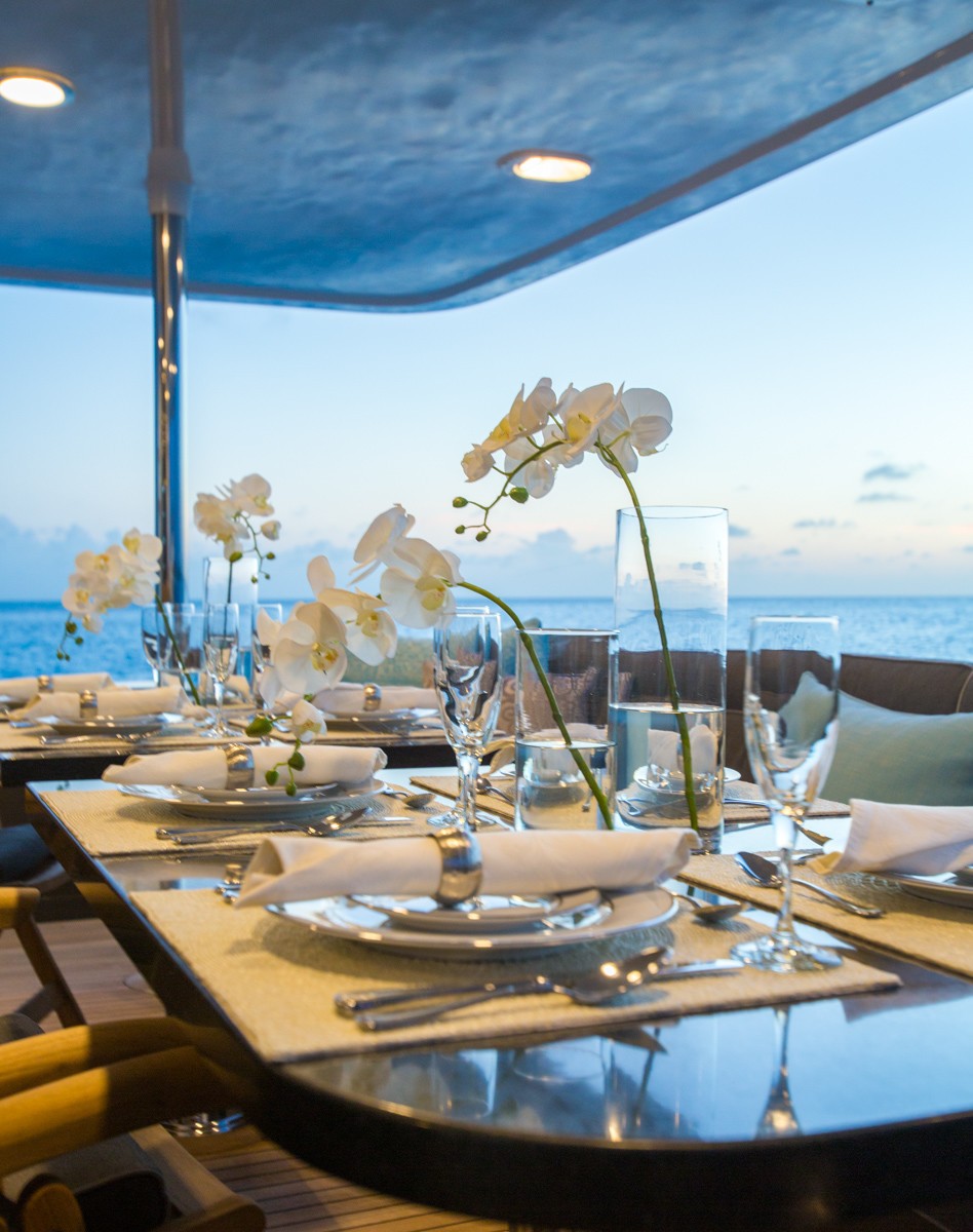 [35m-Yacht-UNBRIDLED]-9825-167.jpg