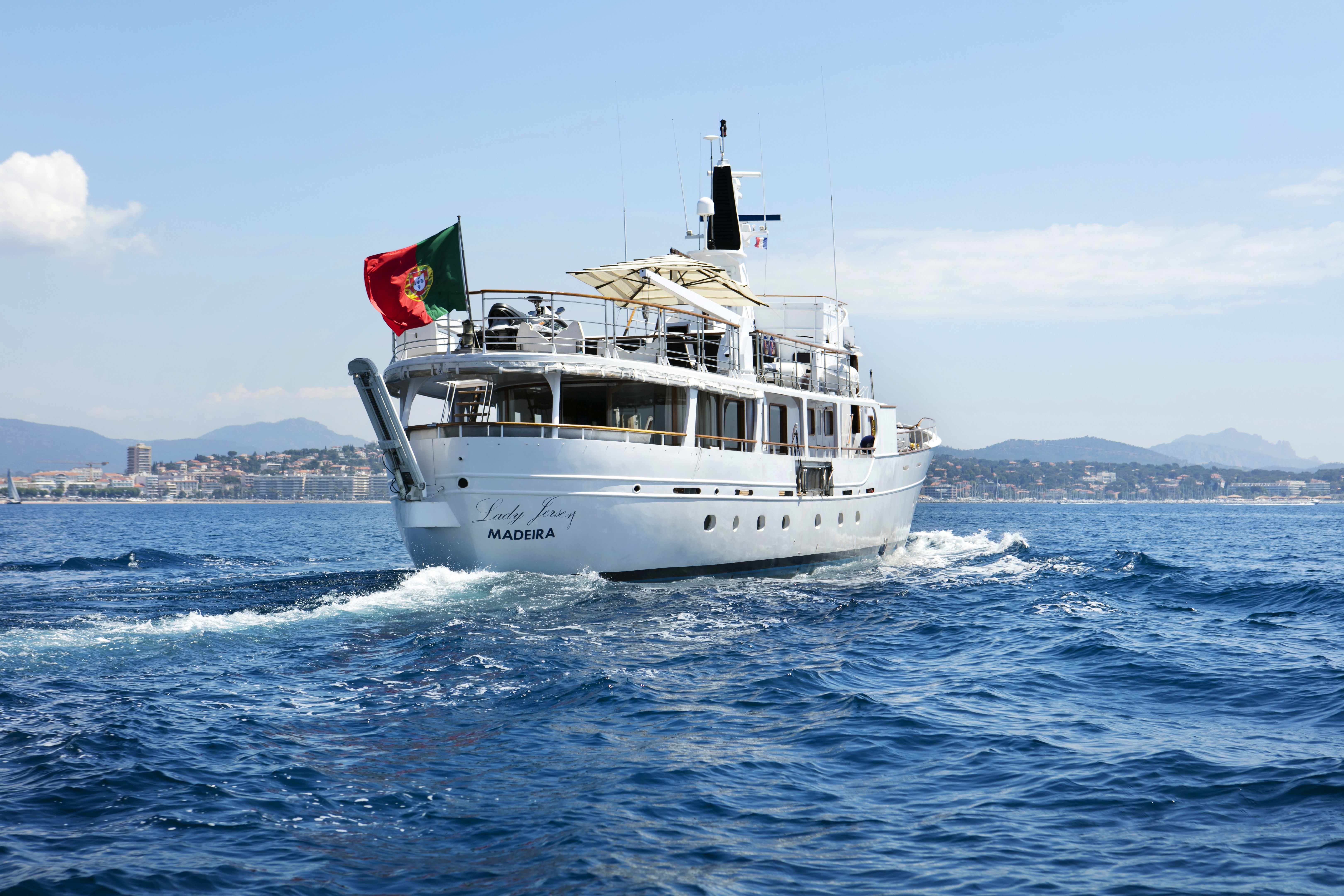 [36m-Yacht-LADY-JERSEY]-9888-134.jpg