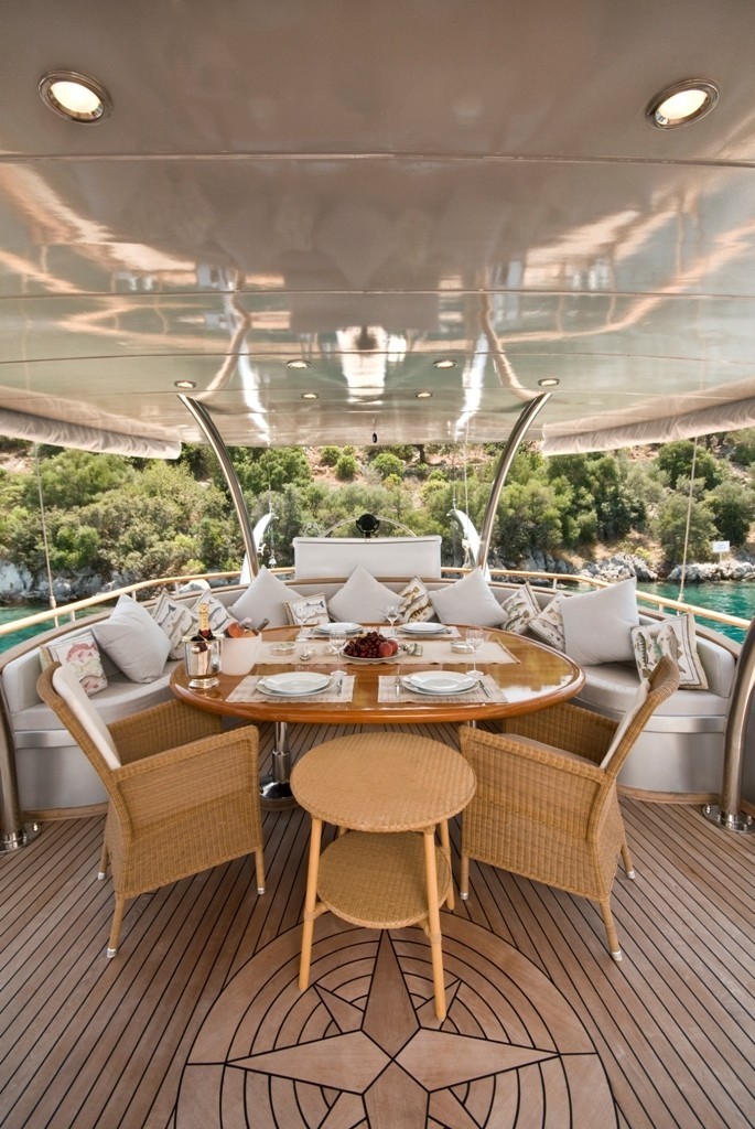 [36m-Yacht-SILVER-MOON]-9766-123.jpg