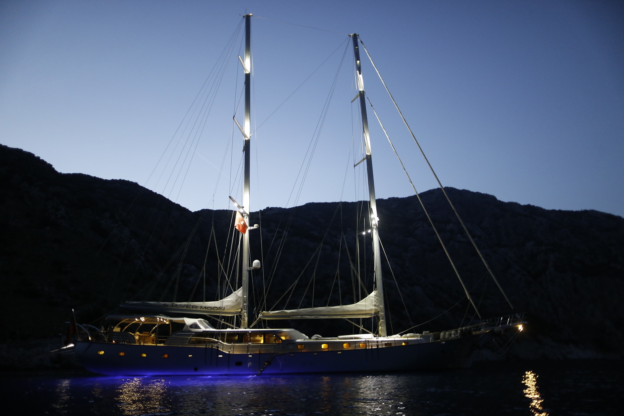 [36m-Yacht-SILVER-MOON]-9766-174.jpg