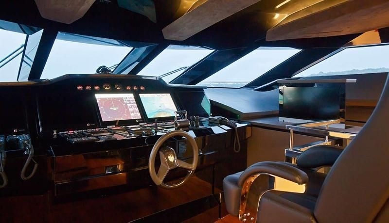 [37m-Yacht-FUSION]-9289-21.jpg
