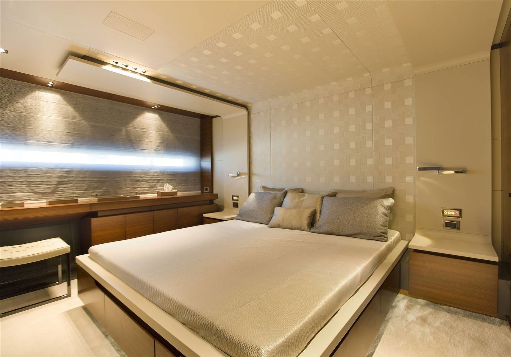 [37m-Yacht-FUSION]-9289-99.jpg