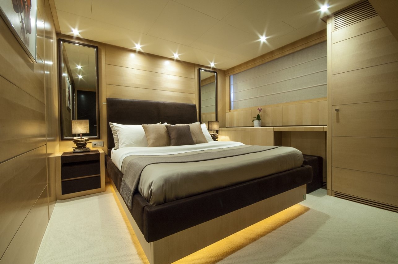 [37m-Yacht-PETRA]-9162-132.jpg