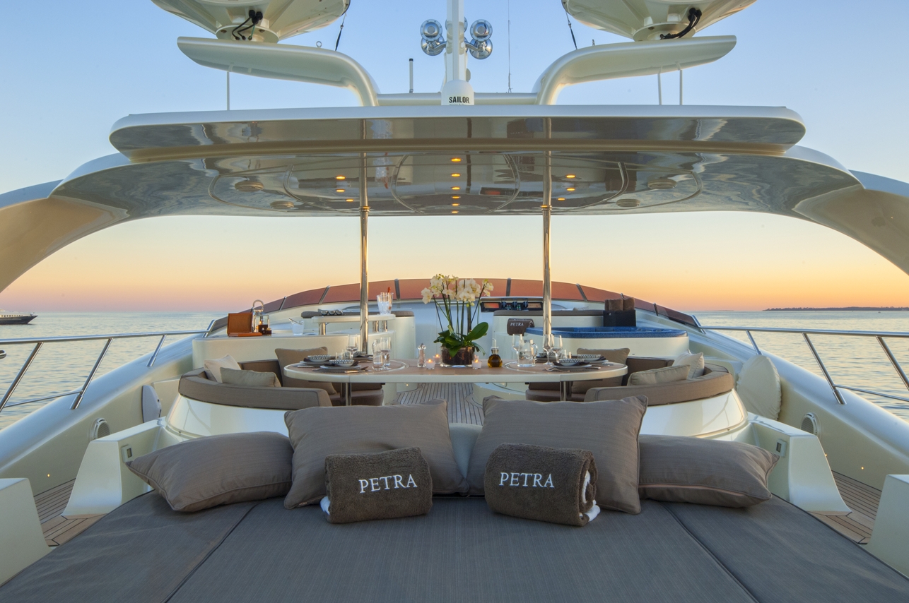 [37m-Yacht-PETRA]-9162-166.jpg