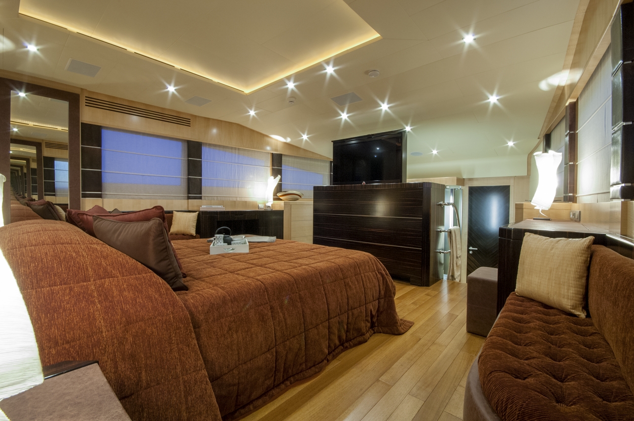 [37m-Yacht-PETRA]-9162-30.jpg