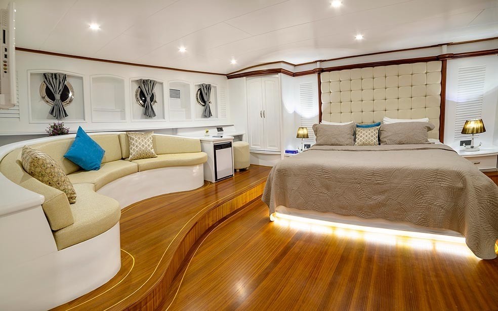 [38m-Yacht-BELLAMARE]-9585-24.jpg