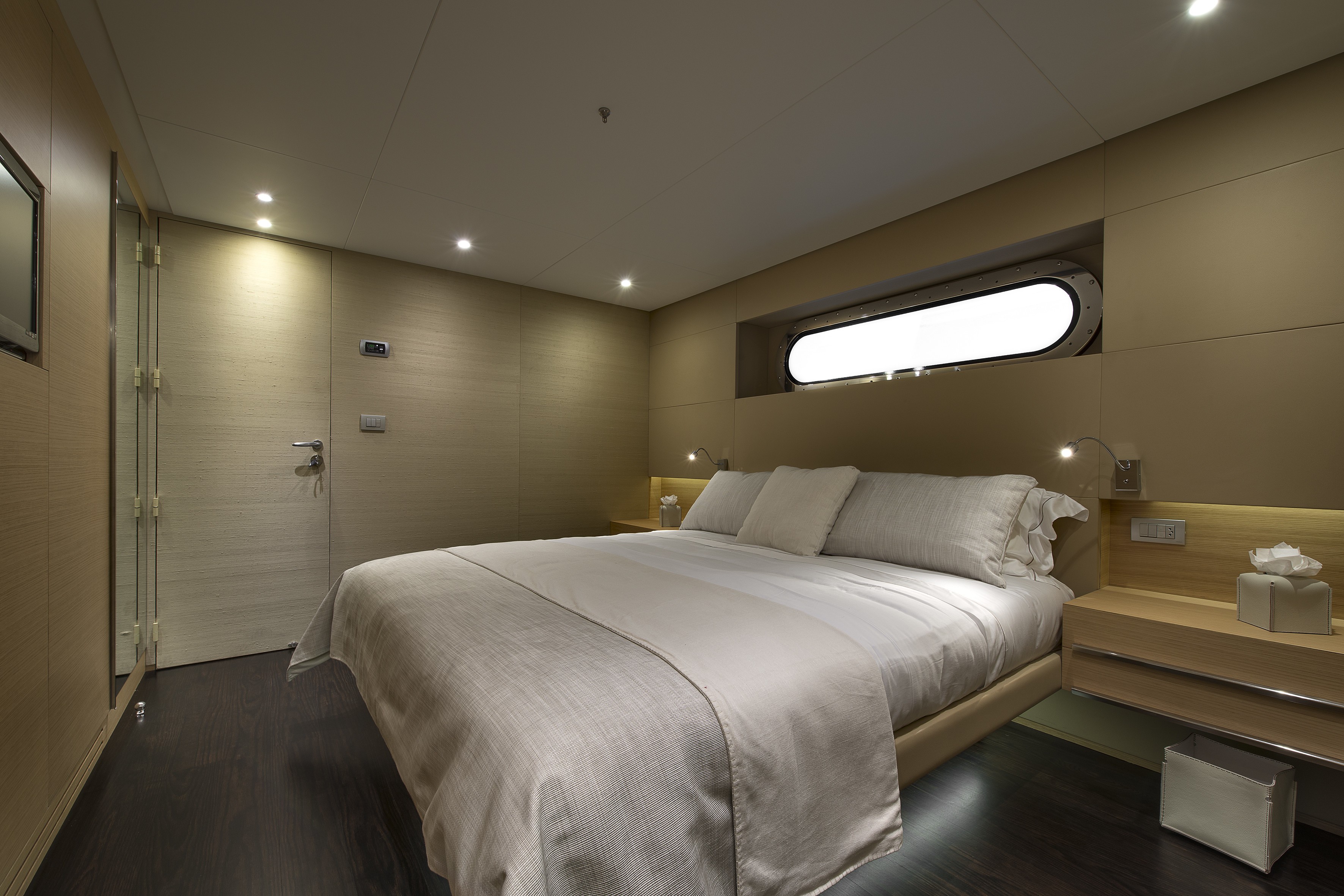 [39m-Yacht-DARLINGS]-9806-23.jpg