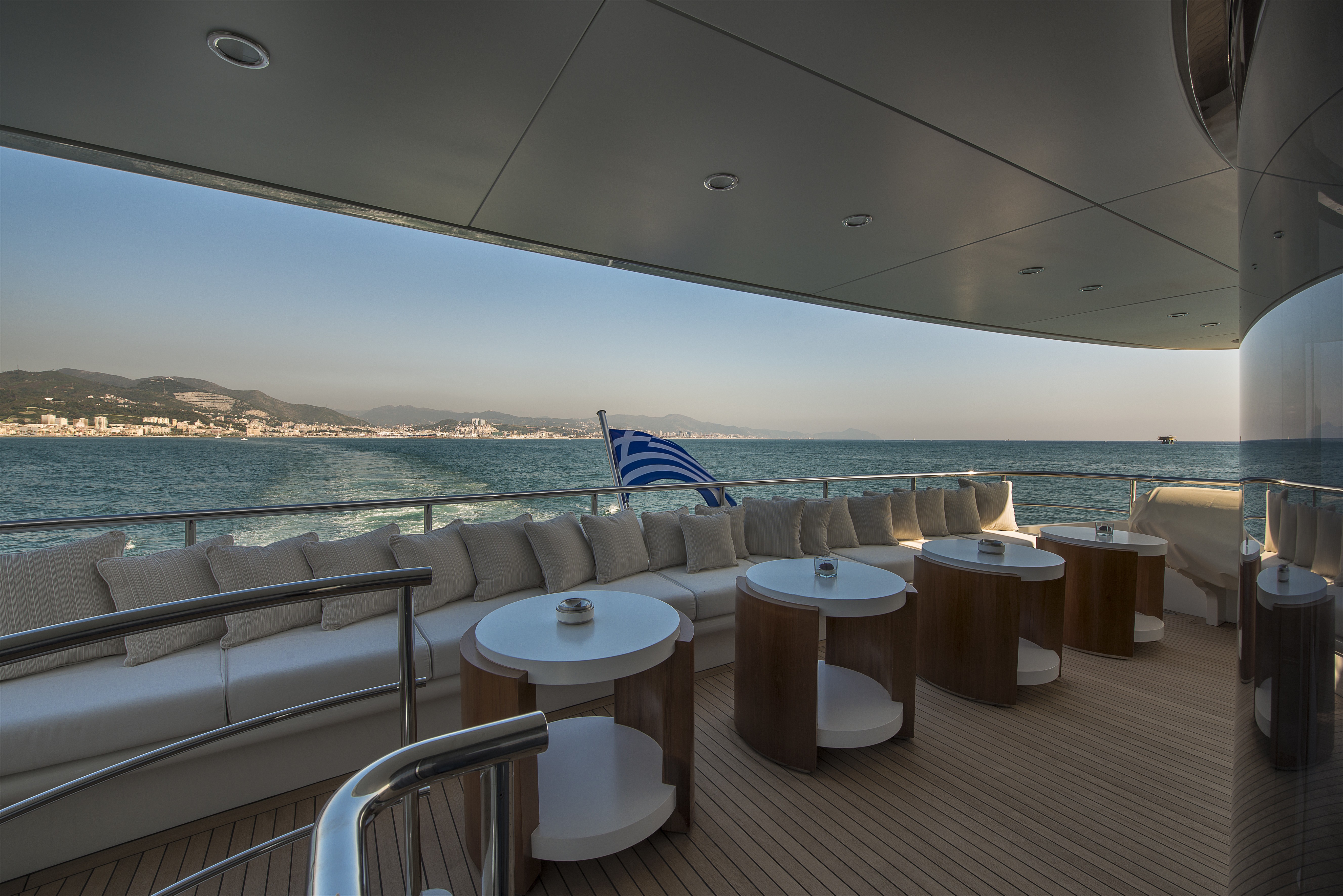 [39m-Yacht-DARLINGS]-9806-53.jpg